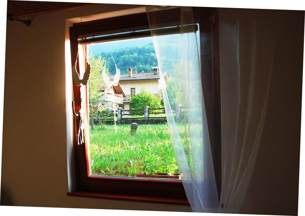 Budget Homestay Kobarid Pokoj fotografie